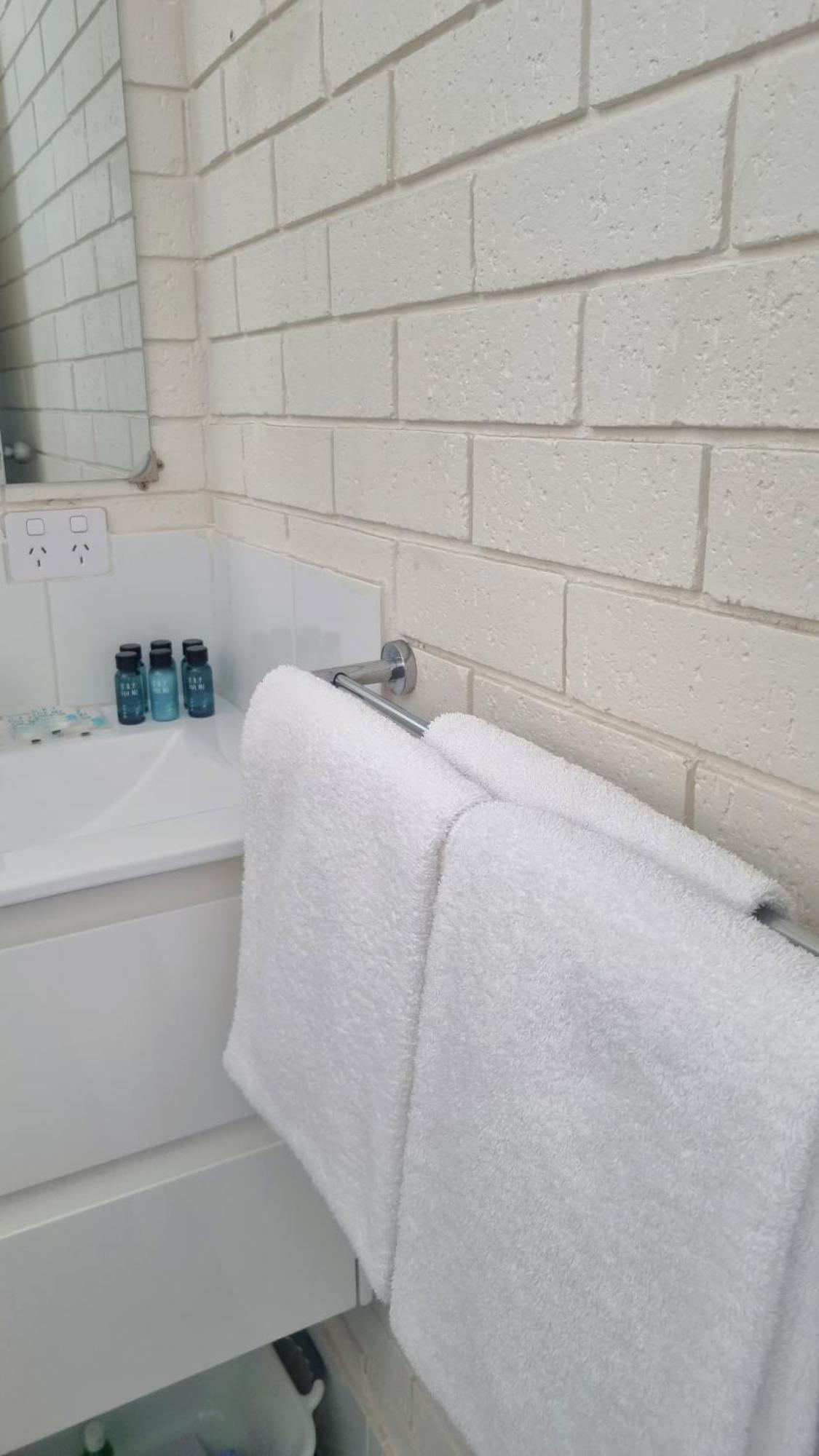 Busselton Motel מראה חיצוני תמונה